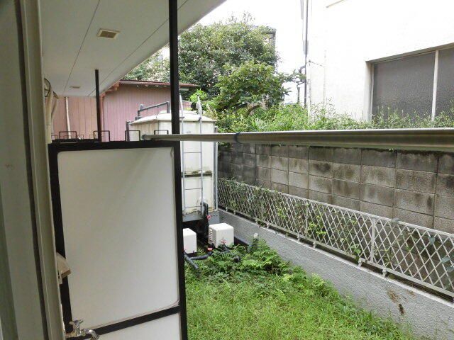 ��ʌ��������܎s�k��{�����S���ڂ̃A�p�[�g�̃o���R�j�[