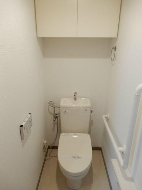 ��ʌ��������܎s�Y�a�捂���Q���ڂ̃}���V�����̃g�C��