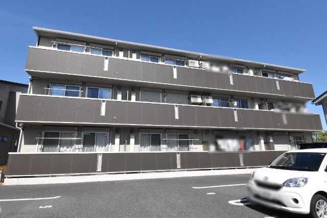 ��ʌ��z�J�s���C�N�^�E���V���ڂ̃A�p�[�g�̌����O��