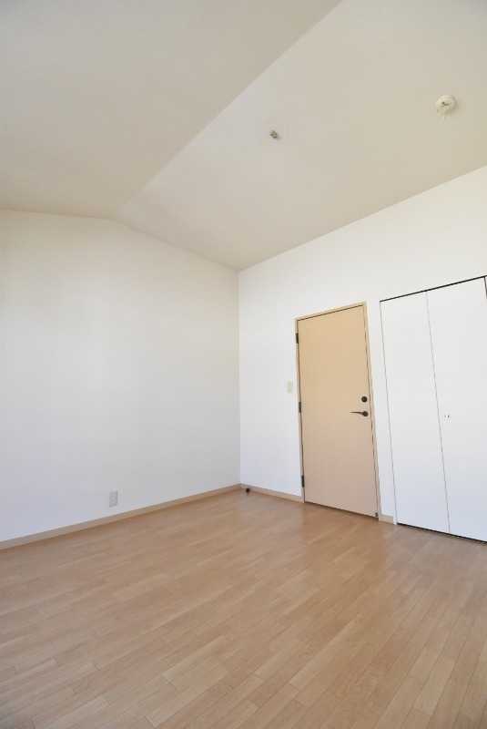 ��ʌ��������܎s����c���S���ڂ̃A�p�[�g�̋��ԁE���r���O