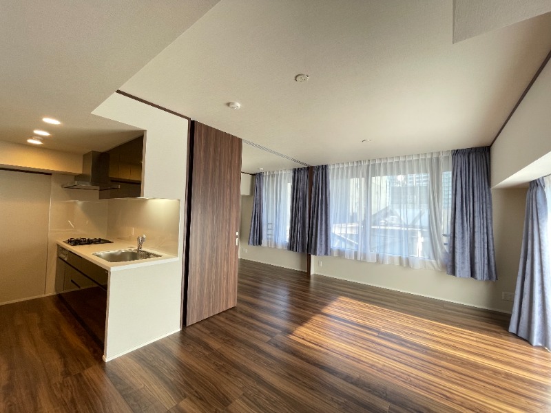 ��ʌ��������܎s��{�扺���P���ڂ̃}���V�����̋��ԁE���r���O