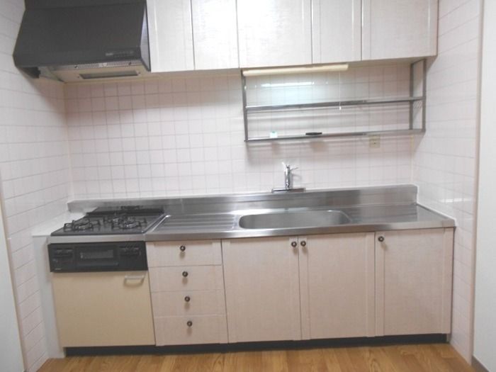 ��ʌ��������܎s������~����R���ڂ̃}���V�����̃L�b�`��