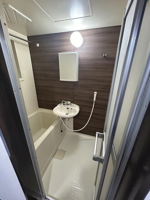 ��ʌ��������܎s��{��������P���ڂ̃A�p�[�g�̐��ʏ�