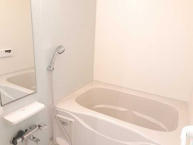 ��ʌ��z�J�s���C�N�^�E���Q���ڂ̃A�p�[�g�̃o�X