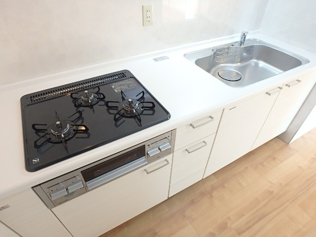 ��ʌ��������܎s��{��V�����Q���ڂ̃}���V�����̃L�b�`��