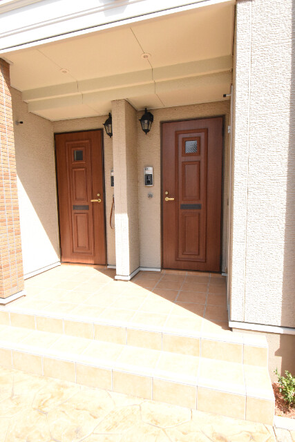 ��ʌ��z�J�s���C�N�^�E���Q���ڂ̃A�p�[�g�̃G���g�����X