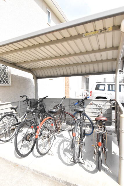 ��ʌ��z�J�s���C�N�^�E���Q���ڂ̃A�p�[�g�̂��̑�