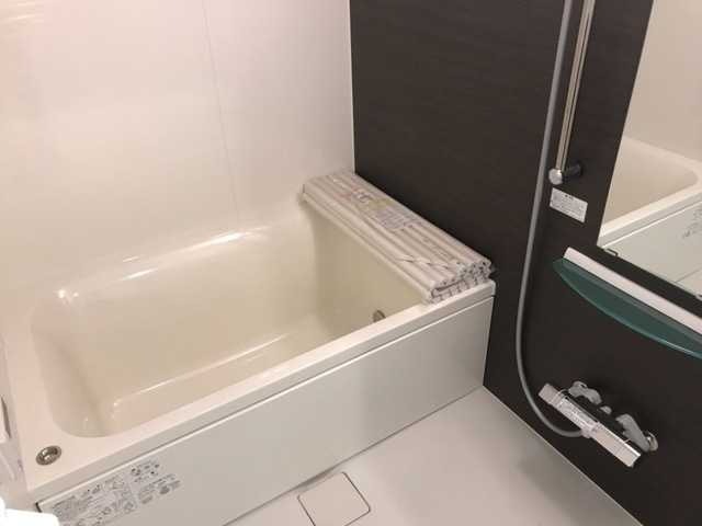 ��ʌ��������܎s����厚�y���̃A�p�[�g�̃o�X