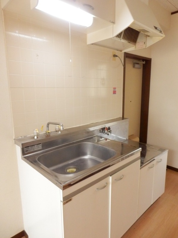 ��ʌ��������܎s��{���Ԓ��P���ڂ̃A�p�[�g�̃L�b�`��