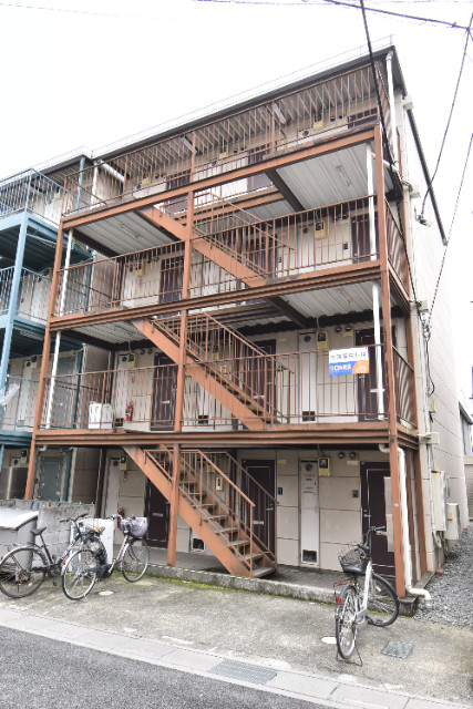 ��ʌ��������܎s�k����i���R���ڂ̃}���V�����̃G���g�����X