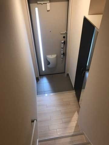 ��ʌ��������܎s����厚�y���̃A�p�[�g�̌���