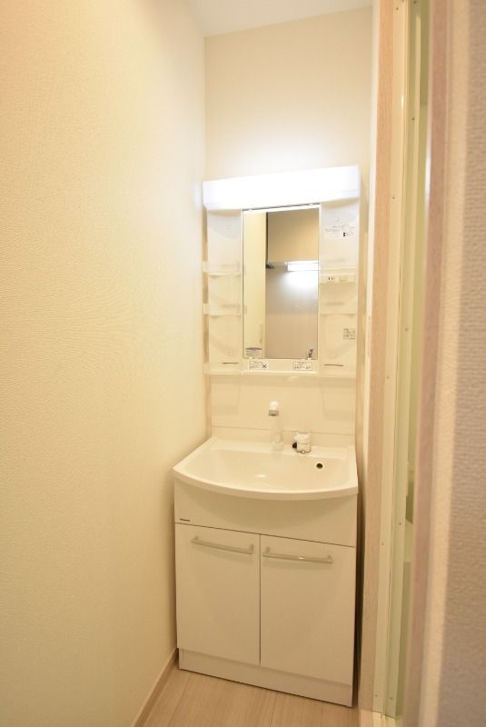 ��ʌ��������܎s����厚�w��̃A�p�[�g�̐��ʏ�