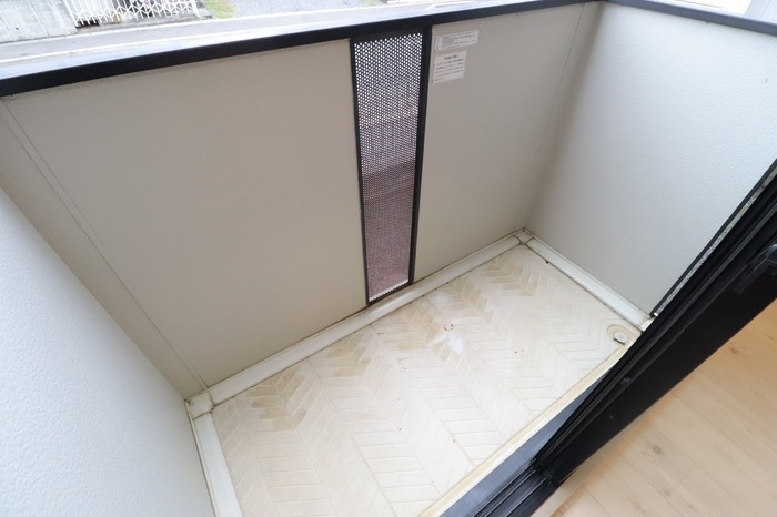 ��ʌ��������܎s������t���R���ڂ̃A�p�[�g�̃o���R�j�[