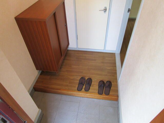 ��ʌ��������܎s�k����i���Q���ڂ̃A�p�[�g�̌���