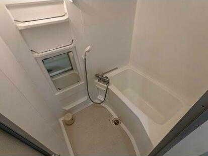 ��ʌ��������܎s���撆���P���ڂ̃}���V�����̃o�X