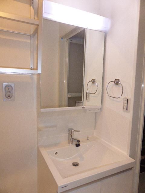 ��ʌ�����s�O�c�a�P���ڂ̃}���V�����̐��ʏ�