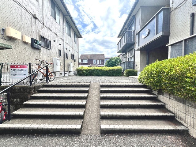 ��ʌ��������܎s������t���R���ڂ̃A�p�[�g�̃G���g�����X