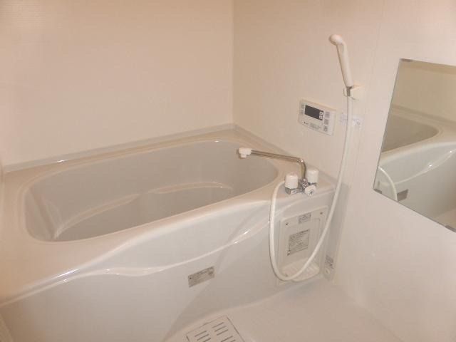 ��ʌ�����s�厚�v���q��V�c�̃A�p�[�g�̃o�X