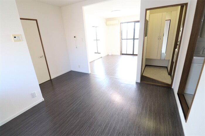 ��ʌ��z�J�s�����R���ڂ̃A�p�[�g�̋��ԁE���r���O