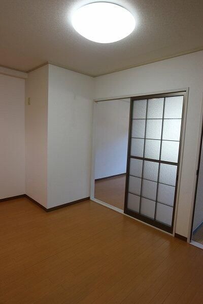 ��ʌ��������܎s��������u�Q���ڂ̃}���V�����̋��ԁE���r���O