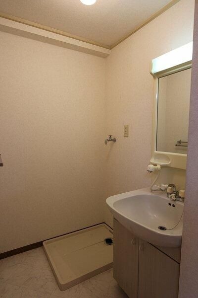 ��ʌ��������܎s��������u�Q���ڂ̃}���V�����̐��ʏ�