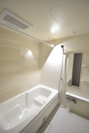 ��ʌ��������܎s����O���T���ڂ̃A�p�[�g�̃o�X