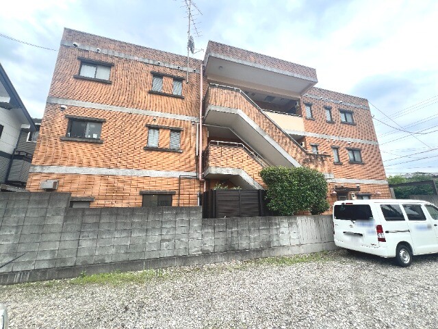 ��ʌ��������܎s�k��{�����̃}���V�����̌����O��