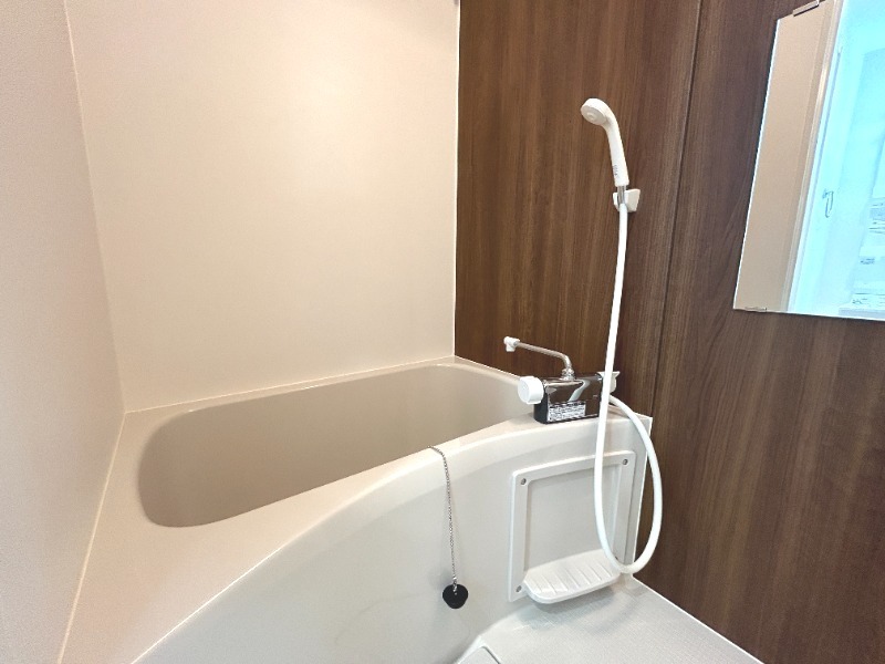 ��ʌ��������܎s�k��������Q���ڂ̃A�p�[�g�̃o�X