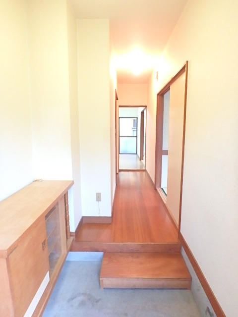 ��ʌ��������܎s����厚���m��̃A�p�[�g�̌���