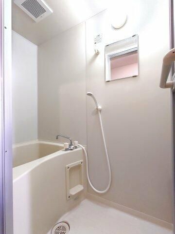 ��ʌ��������܎s�k��y�C���P���ڂ̃}���V�����̃o�X