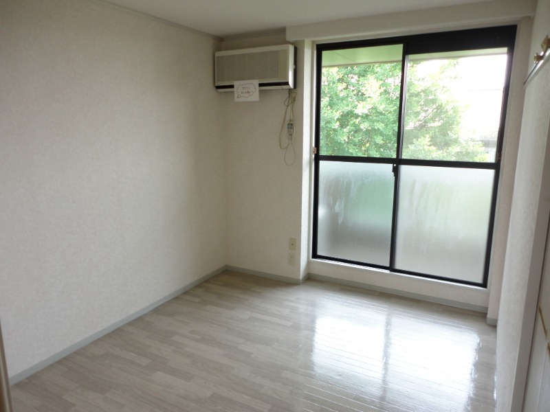 ��ʌ��������܎s�k����i���Q���ڂ̃A�p�[�g�̂��̑������E�X�y�[�X