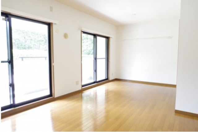 ��ʌ�����s�˒˂R���ڂ̃}���V�����̂��̑������E�X�y�[�X