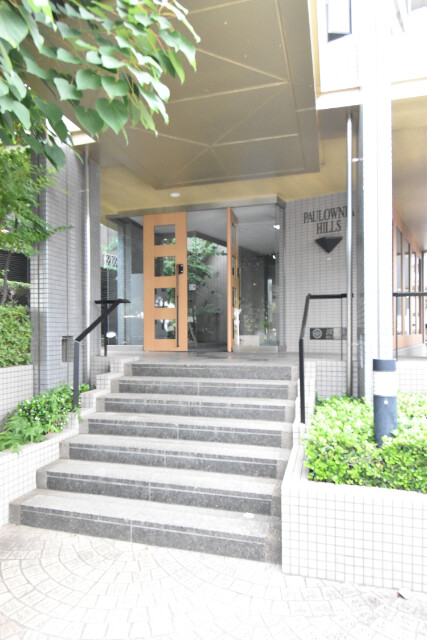 ��ʌ�����s�˒˂R���ڂ̃}���V�����̃G���g�����X