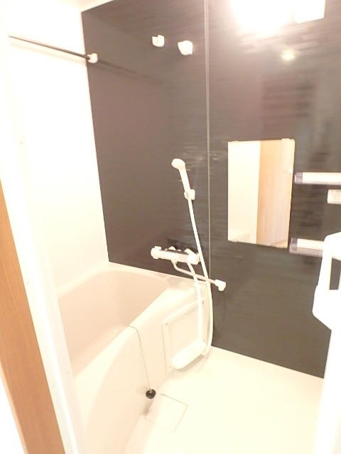 ��ʌ��������܎s�k����i���P���ڂ̃A�p�[�g�̃o�X