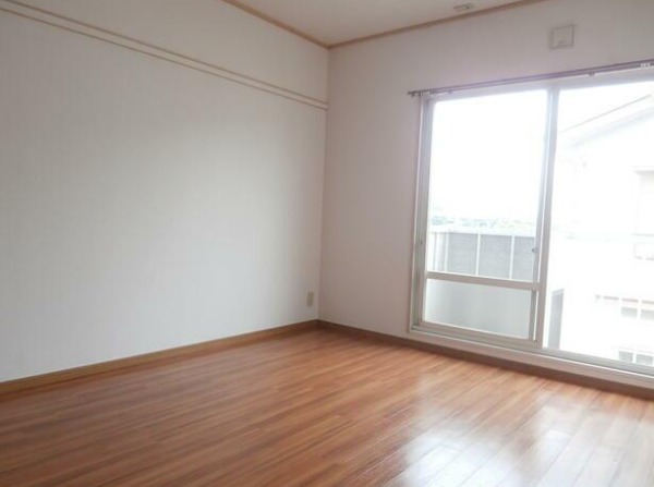 ��ʌ��������܎s������{�����R���ڂ̃A�p�[�g�̋��ԁE���r���O