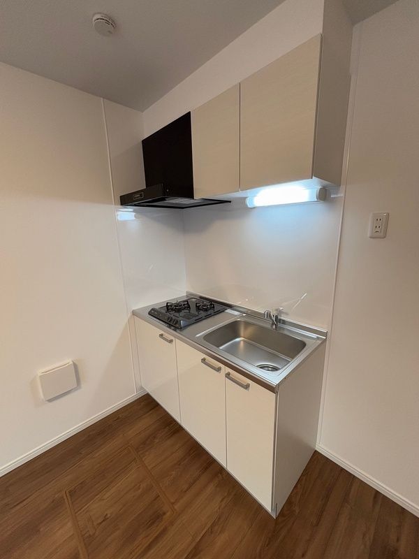 ��ʌ��z�J�s�厚�쉬���̃A�p�[�g�̃L�b�`��