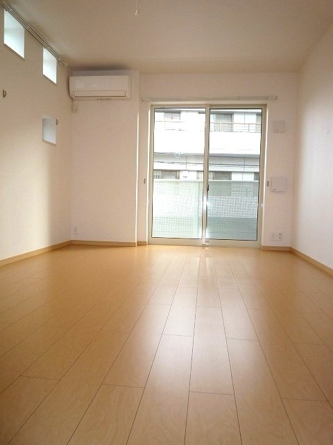 ��ʌ��������܎s�Y�a��ݒ��T���ڂ̃}���V�����̋��ԁE���r���O