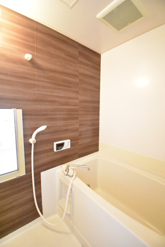 ��ʌ��k�{�s���ۂP���ڂ̃}���V�����̃o�X