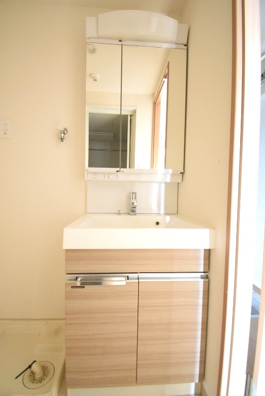 ��ʌ��������܎s��{��听���P���ڂ̃}���V�����̐��ʏ�