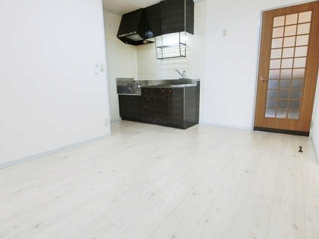 ��ʌ��������܎s�k��g�쒬�P���ڂ̃A�p�[�g�̋��ԁE���r���O