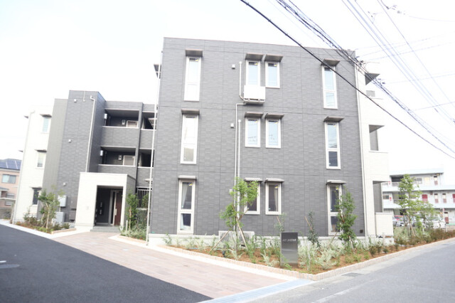 ��ʌ�����s�씵���J�Q���ڂ̃A�p�[�g�̌����O��