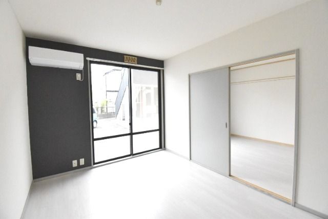 ��ʌ�����s�厚������̃A�p�[�g�̂��̑������E�X�y�[�X