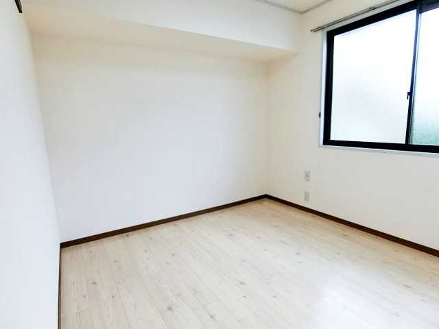 ��ʌ��������܎s�k��g�쒬�P���ڂ̃A�p�[�g�̂��̑������E�X�y�[�X