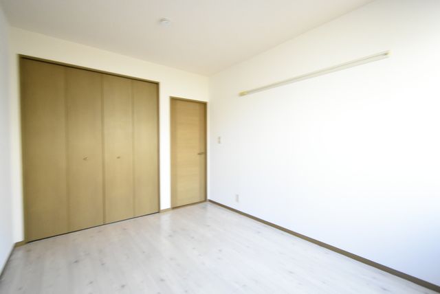 ��ʌ��k�����S�ɓޒ������P���ڂ̃A�p�[�g�̂��̑������E�X�y�[�X