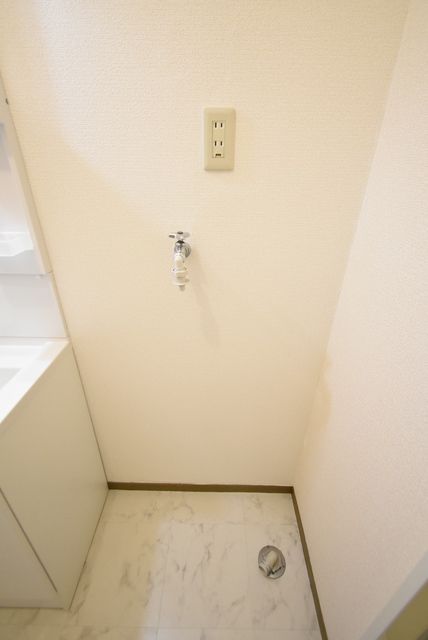 ��ʌ��k�����S�ɓޒ������P���ڂ̃A�p�[�g�̂��̑�