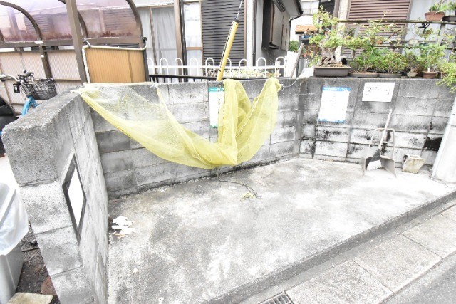 ��ʌ�����s�厚������̃A�p�[�g�̂��̑�