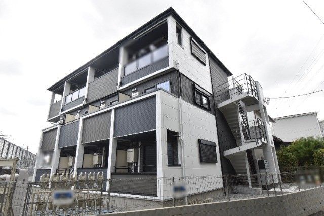 ��ʌ��������܎s����厚���V�n2223-22�̃A�p�[�g�̌����O��