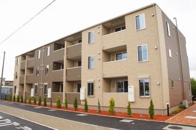 ��ʌ��������܎s����O���T����251-1�̃A�p�[�g�̌����O��