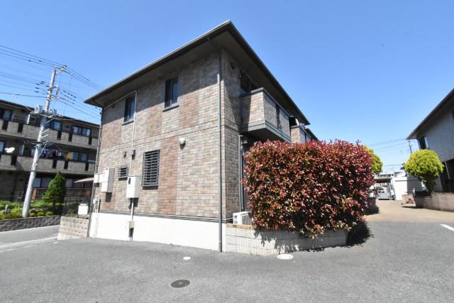 ��ʌ��������܎s�k��g�쒬�P���ڂ̃e���X�n�E�X�̌����O��