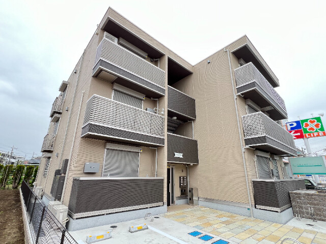 ��ʌ��z�J�s�k�z�J�R���ڂ̃A�p�[�g�̌����O��